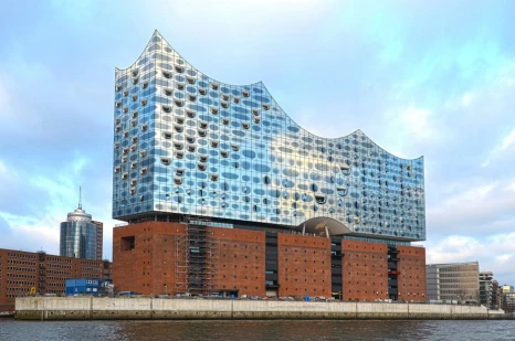 elbphilharmonie in hamburg